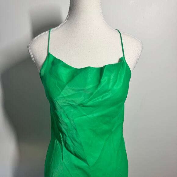 Zara Dress Women XS Kelly Green Satin Cross-back Mini Club Going Out Party Spice - Picture 3 of 6